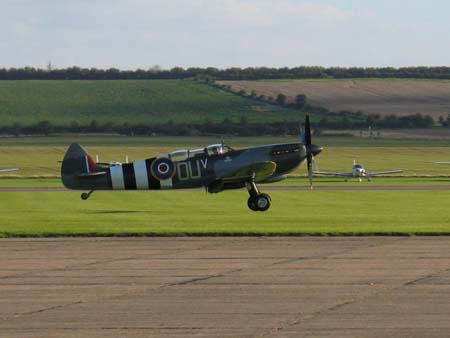 Spitfire in atterraggio